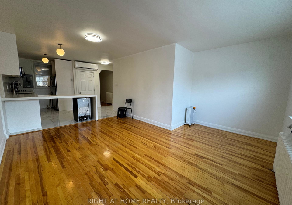 2879-st-clair-avenue-e-east-york-ontario-e13004512