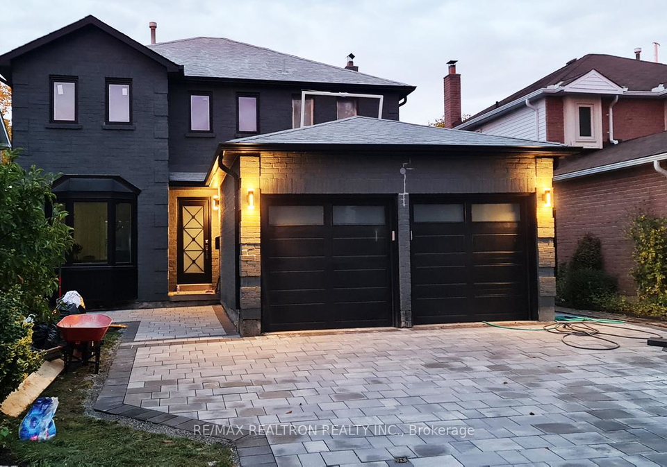 657-cognac-crescent-pickering-ontario-e13005616