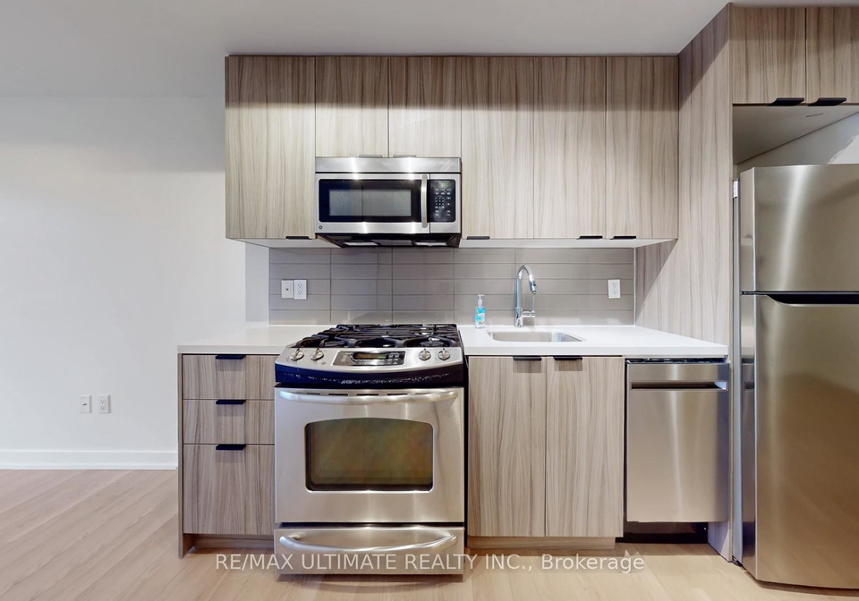 140-broadview-avenue-toronto-ontario-e13005676