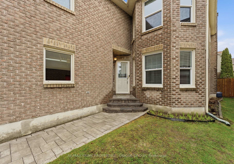 1518-rawlings-drive-pickering-ontario-e13005886