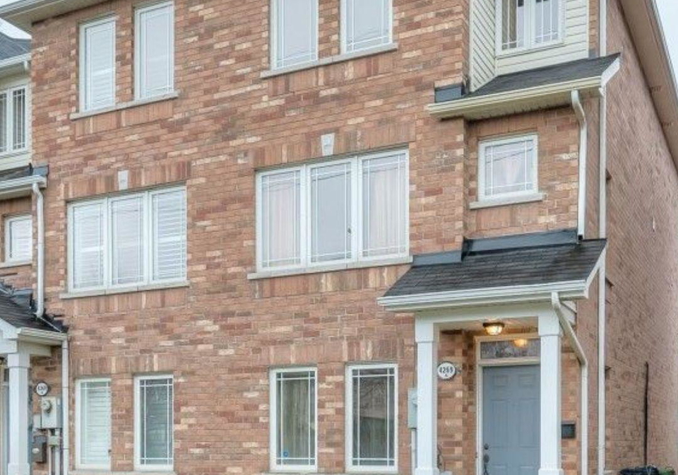 4269a-lawrence-avenue-e-scarborough-ontario-e13006728