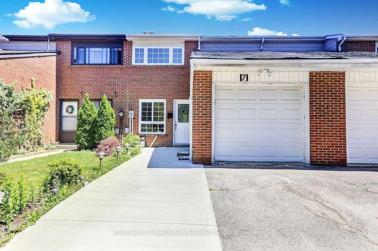 7-sachems-place-scarborough-ontario-e13006736