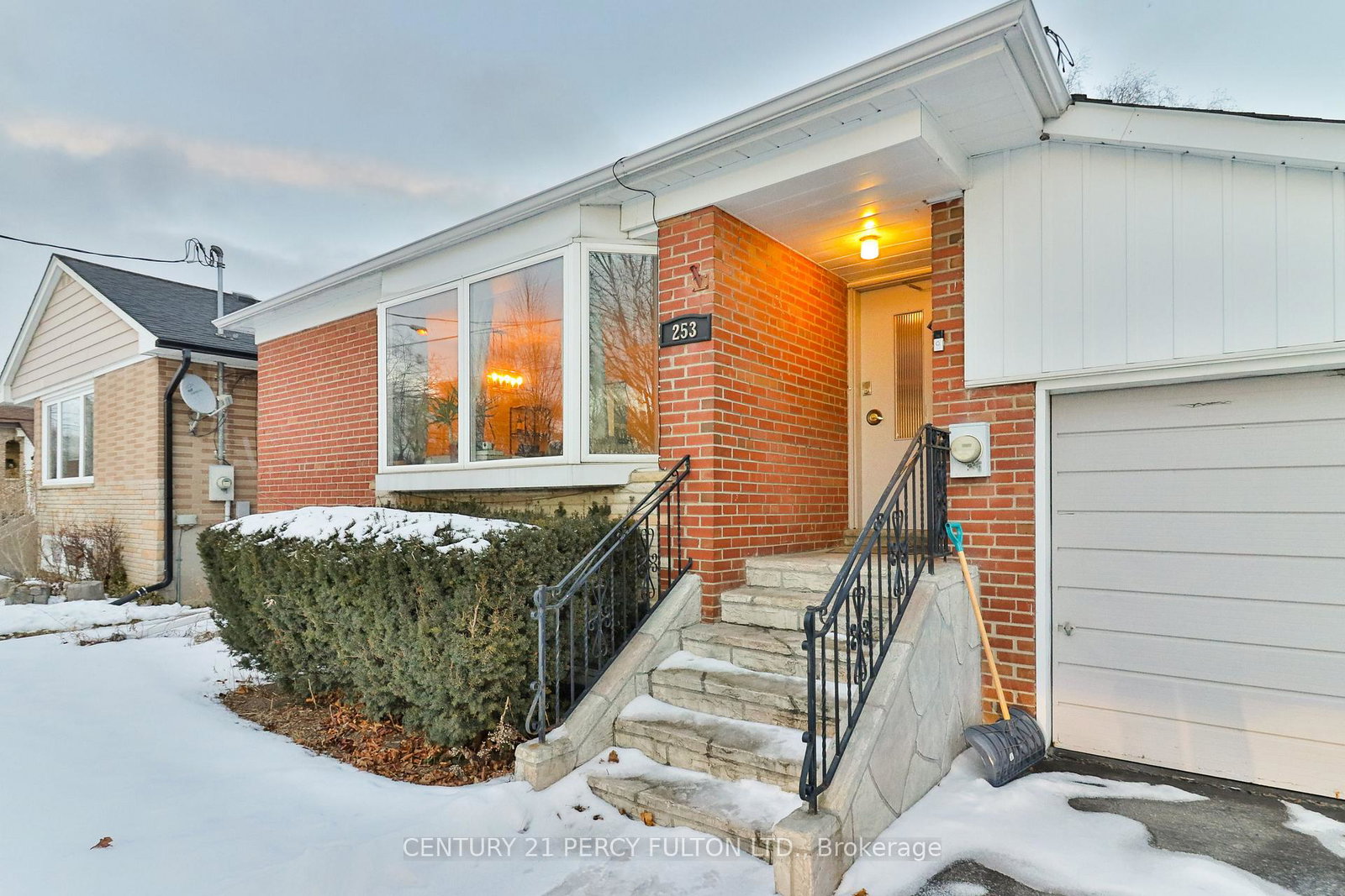 253-chine-drive-scarborough-ontario-e13007744