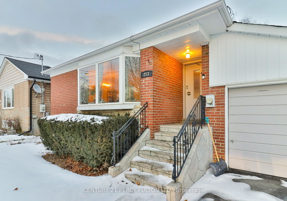 253-chine-drive-scarborough-ontario-e13007744