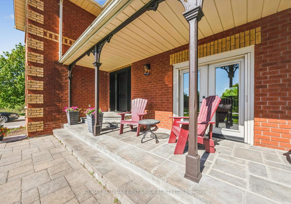 4655-sideline-6-pickering-ontario-e13008808