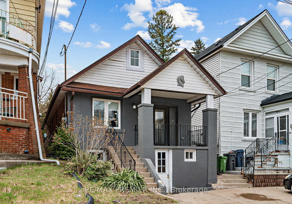 144-westlake-avenue-east-york-ontario-e13009118
