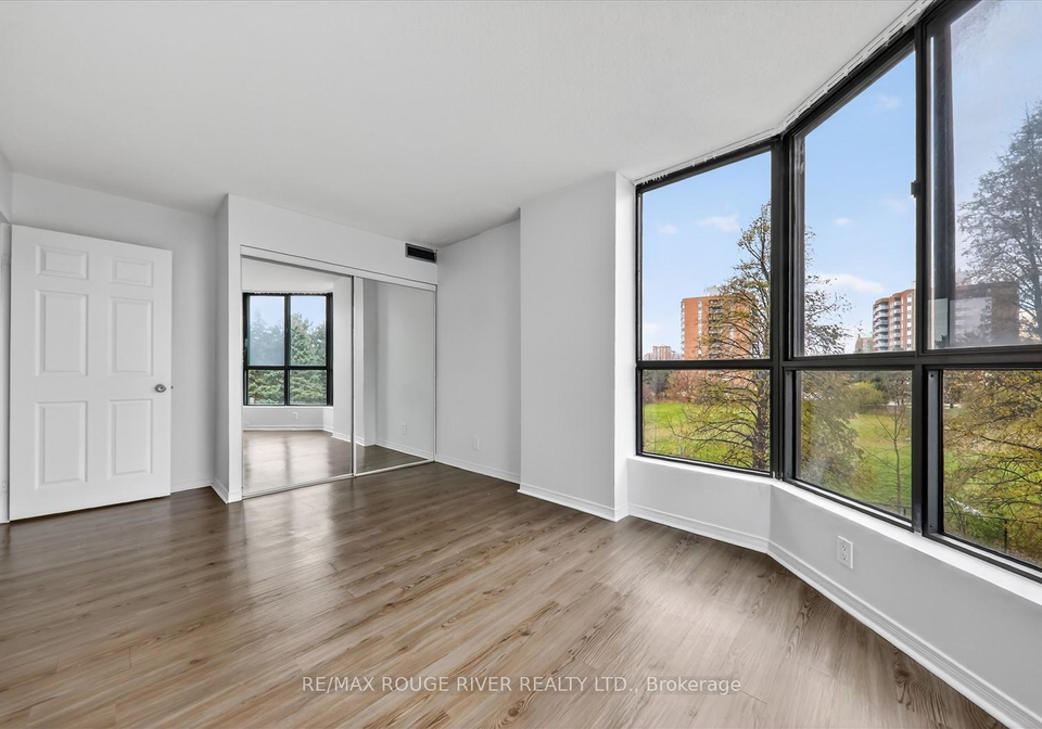 8-silver-bell-grove-scarborough-ontario-e13009270