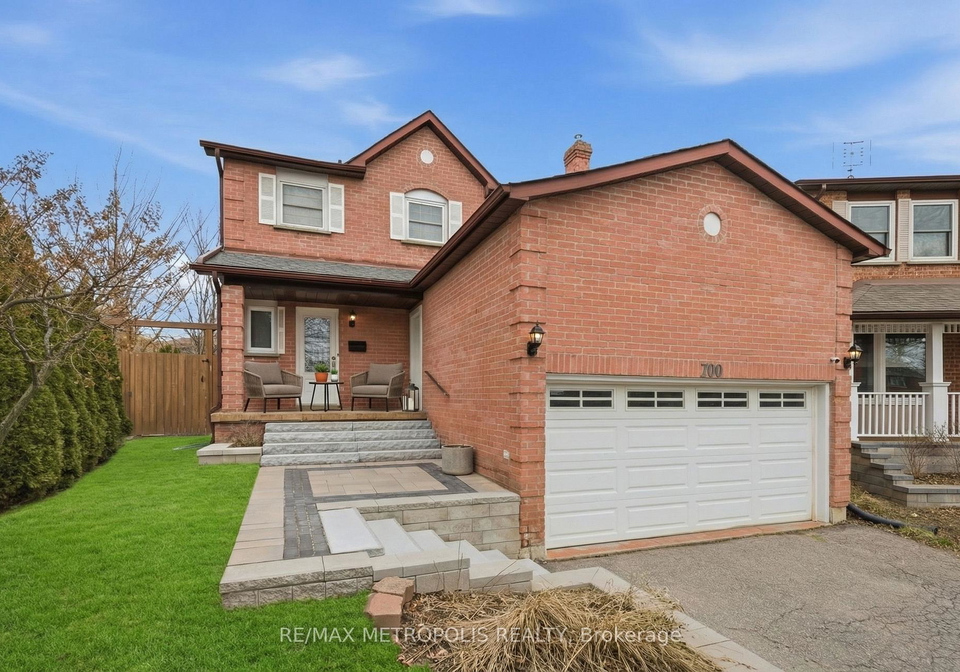 700-mountjoy-court-oshawa-ontario-e13009436