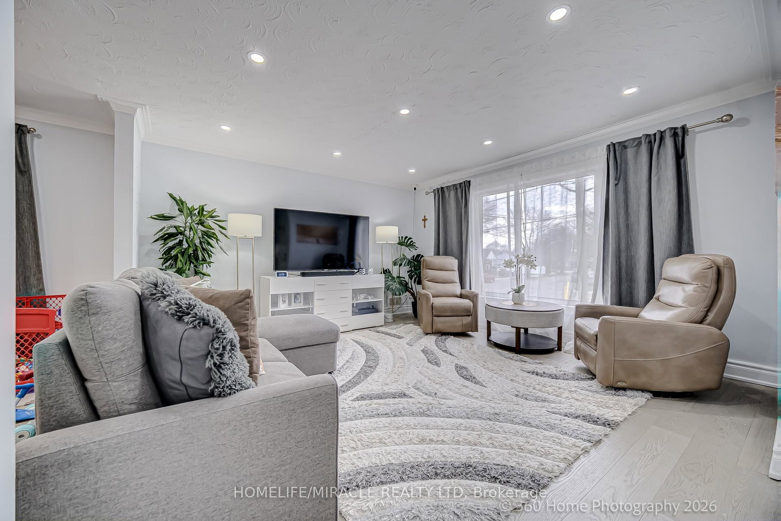 17-montvale-drive-scarborough-ontario-e13009610