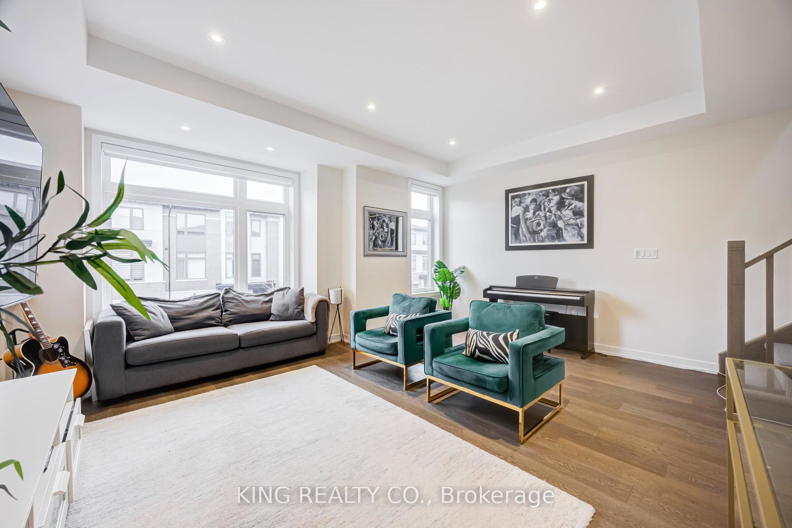 250-finch-avenue-pickering-ontario-e13009878