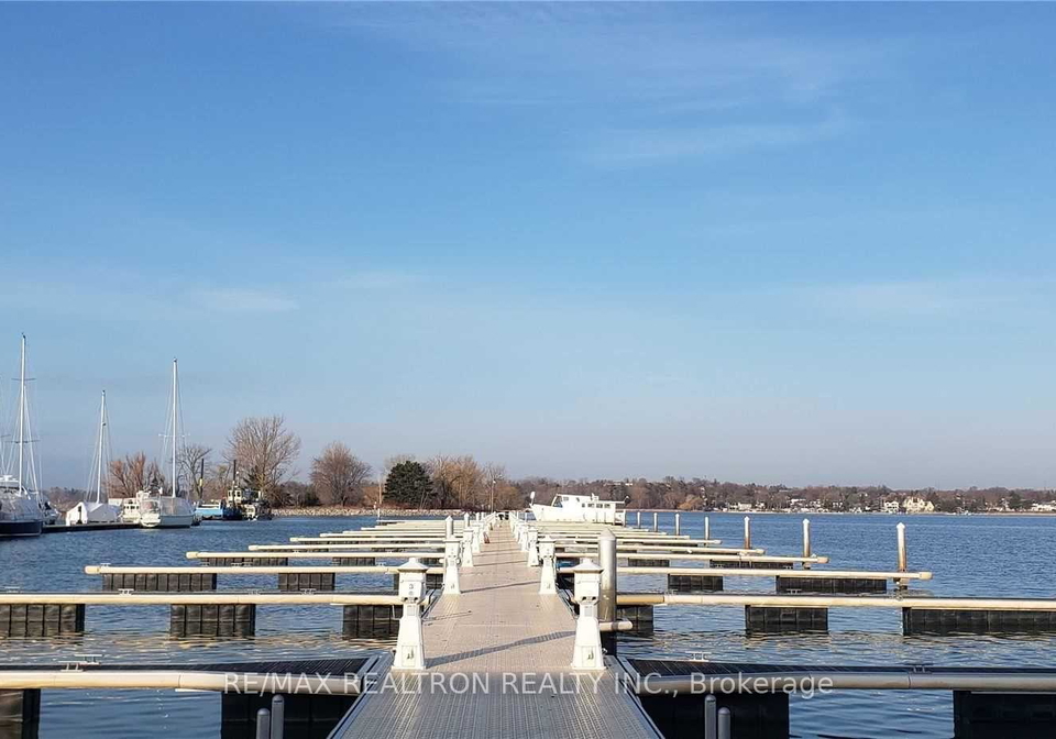 1295-wharf-street-pickering-ontario-e13010078