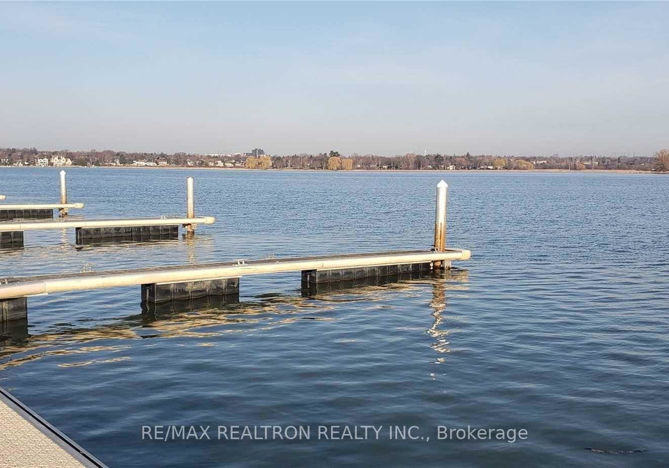 1295-wharf-street-pickering-ontario-e13010078