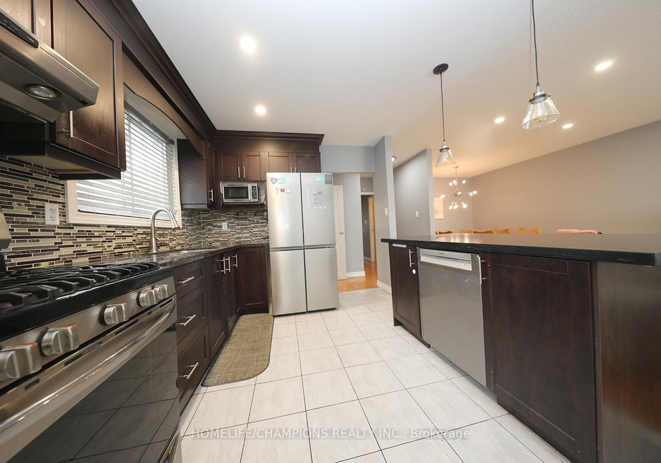 865-vicki-drive-pickering-ontario-e13010512