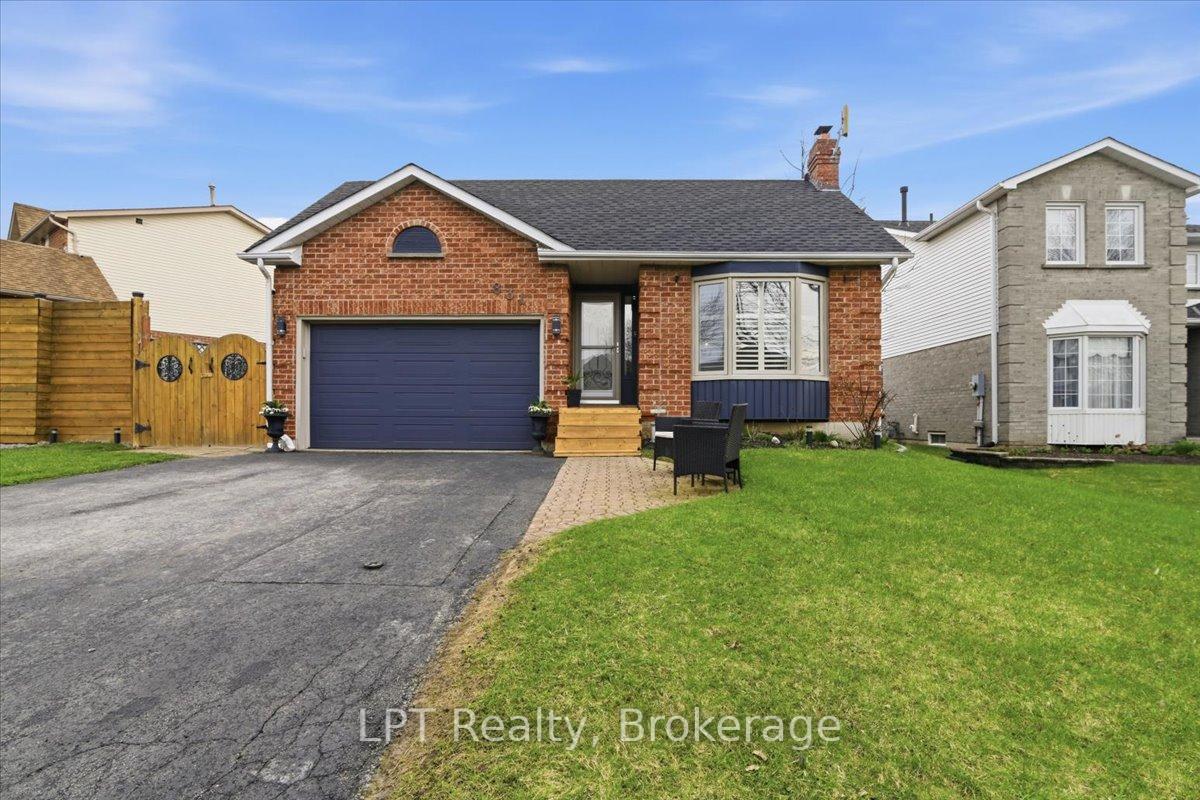 831-lavis-street-oshawa-ontario-e13010696