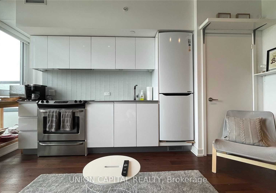 1190-dundas-street-e-toronto-ontario-e13011636