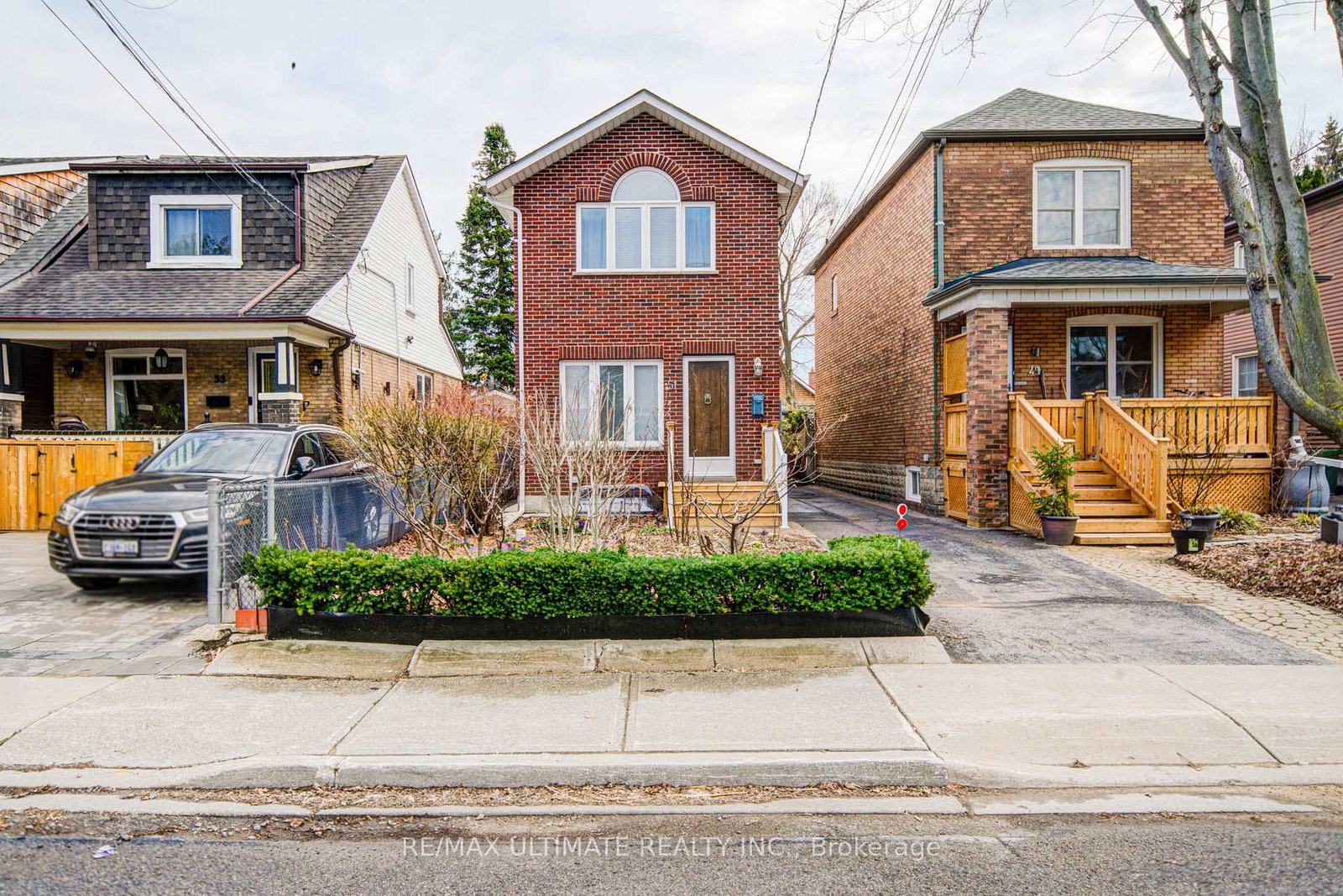 51-epsom-avenue-e-east-york-ontario-e13011702