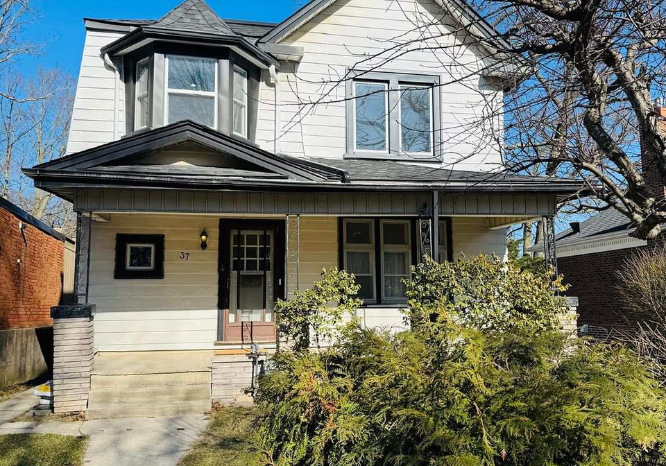 37-kingswood-road-toronto-ontario-e13012128