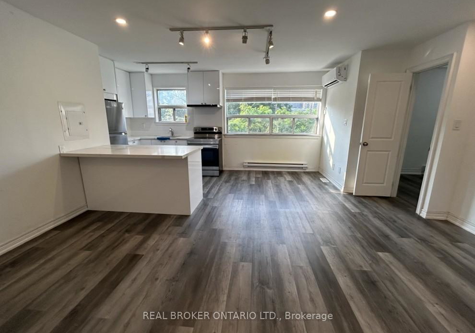 2209-gerrard-street-e-toronto-ontario-e13012234