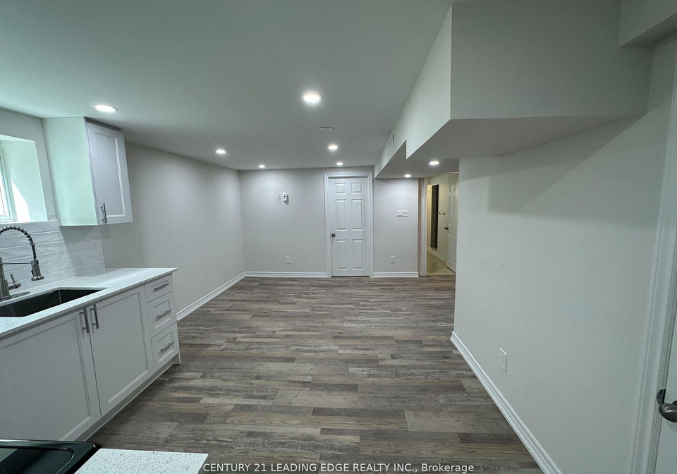 11-white-abbey-park-scarborough-ontario-e13012330