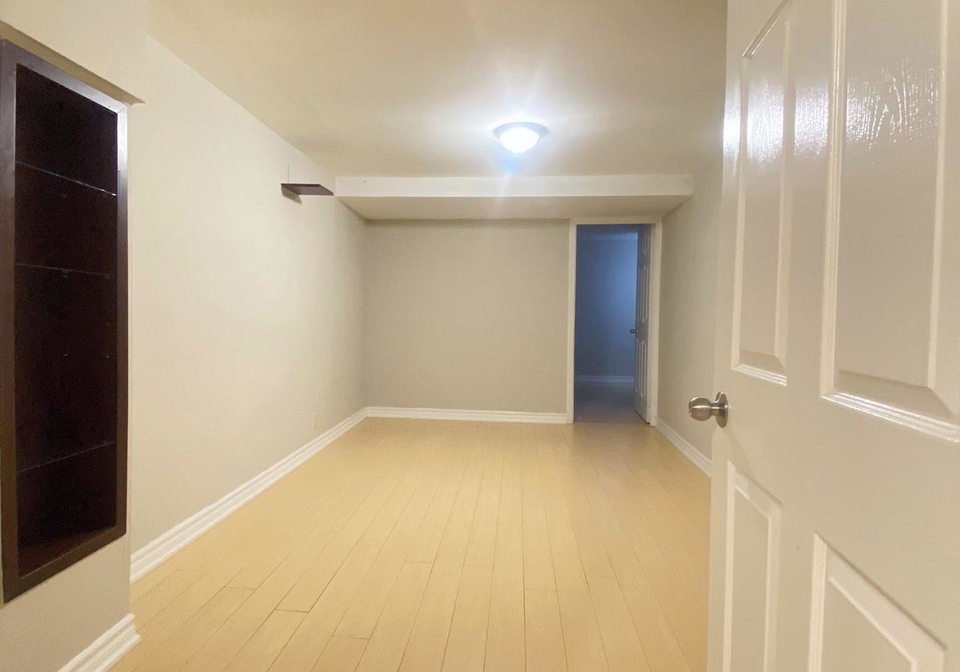 208-roxanne-crescent-scarborough-ontario-e13012644