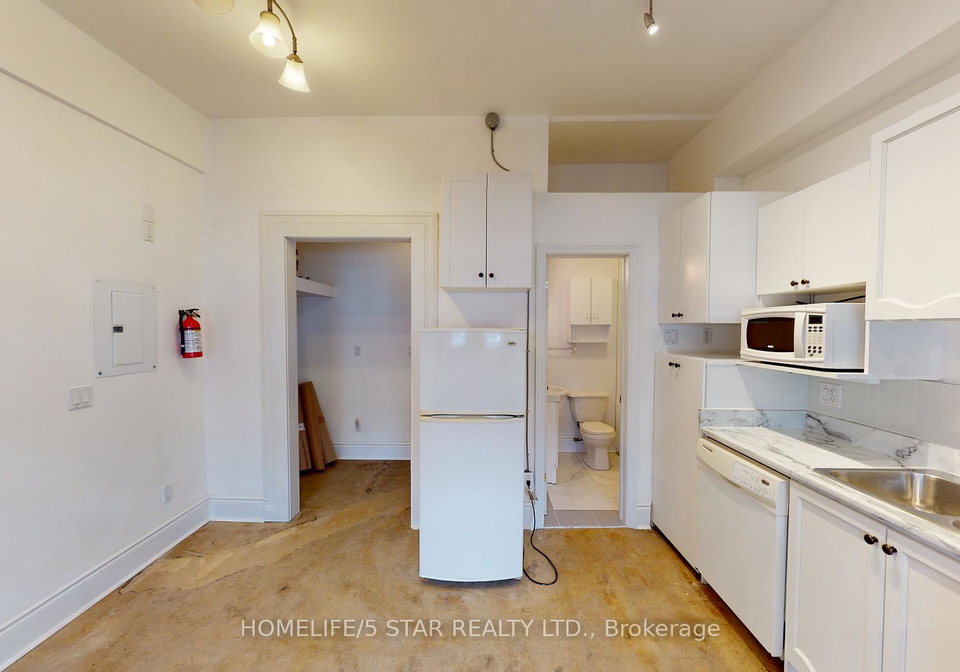 1152-gerrard-street-e-toronto-ontario-e13013746