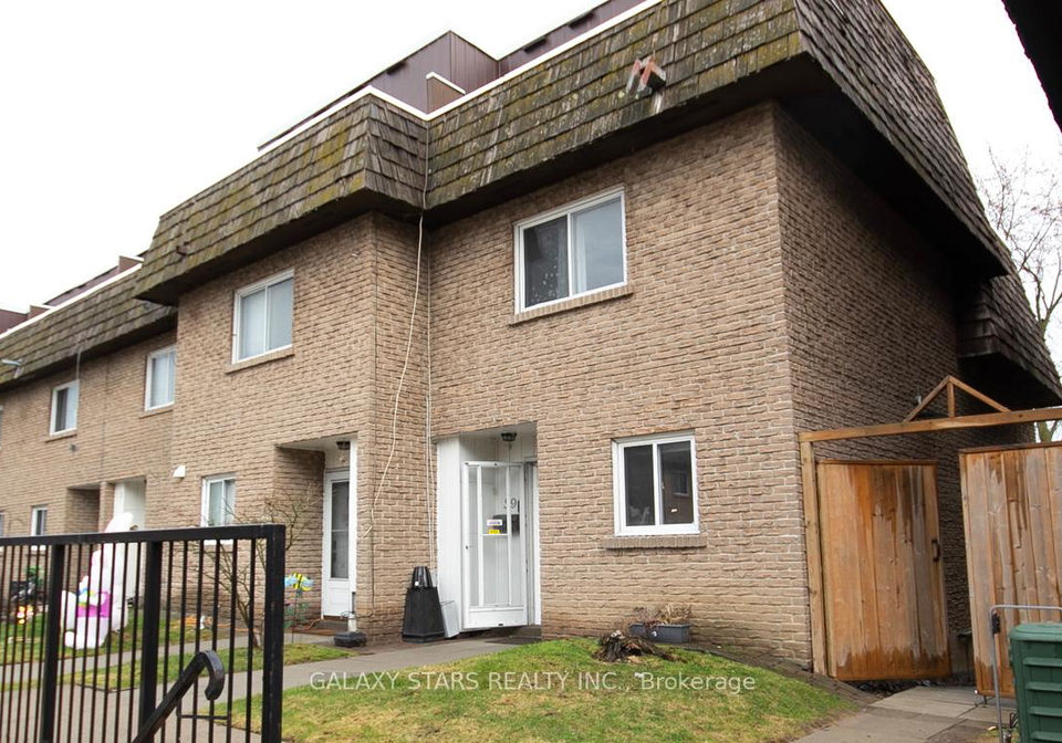 10-rodda-boulevard-scarborough-ontario-e13014042