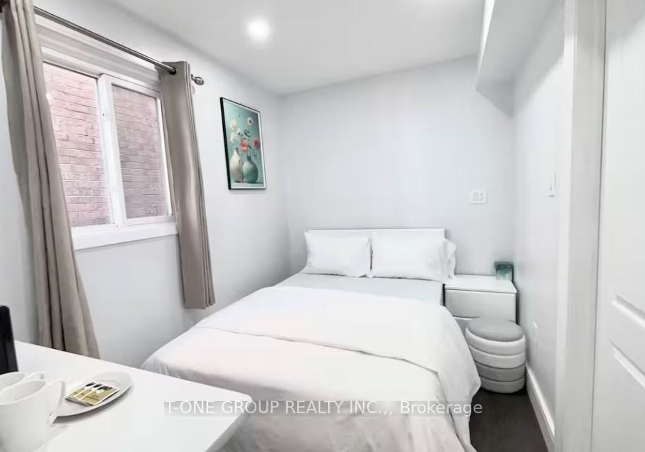 27-brimstone-main-floor-crescent-scarborough-ontario-e13015338