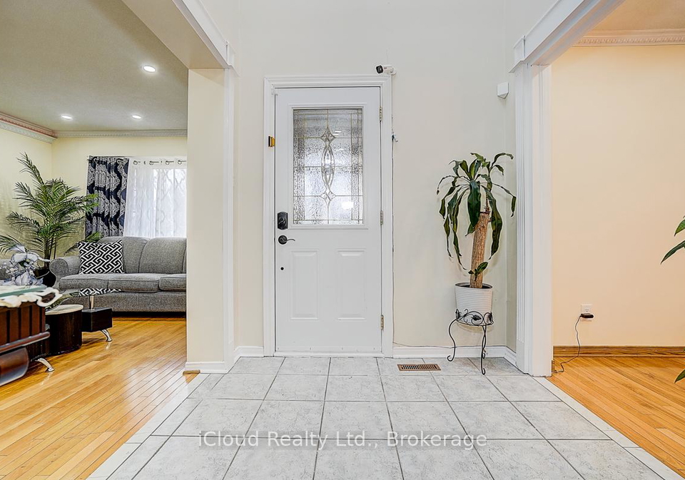 1114-maple-gate-road-pickering-ontario-e13015420