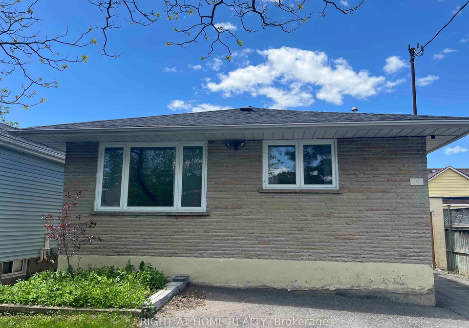 708-carnegie-avenue-oshawa-ontario-e13015510
