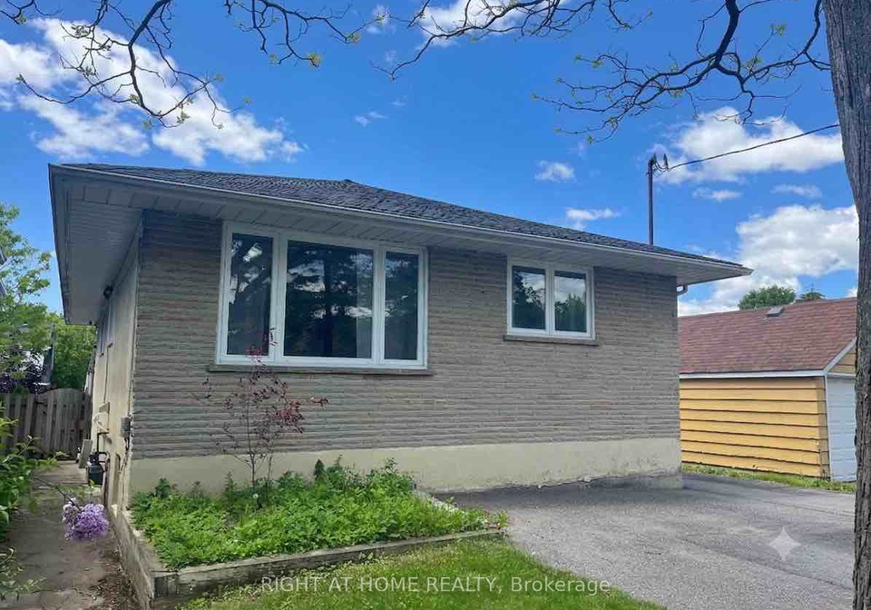 708-carnegie-avenue-oshawa-ontario-e13015510