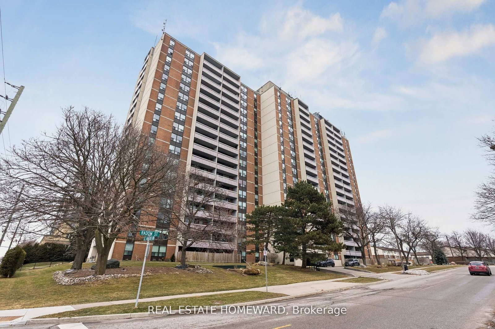 1210-radom-street-pickering-ontario-e13015714
