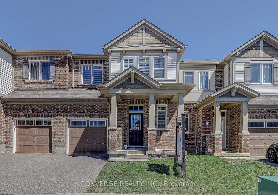 2434-moonlight-crescent-pickering-ontario-e13016042
