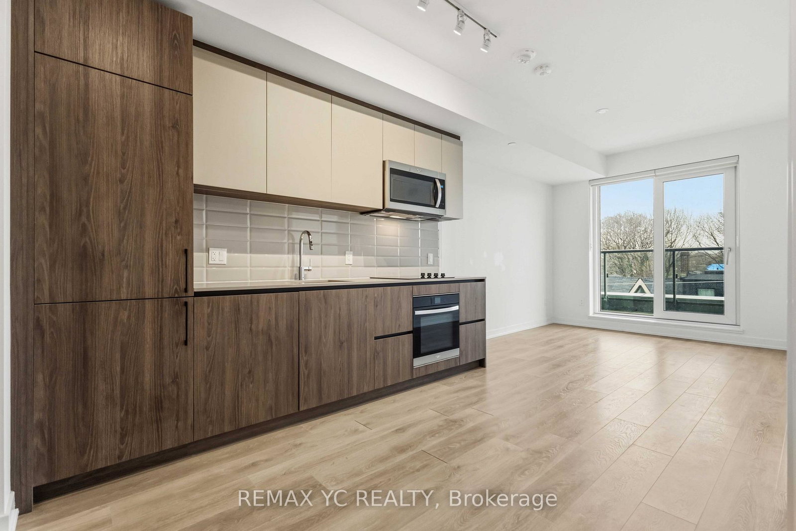 150-logan-avenue-toronto-ontario-e13016594