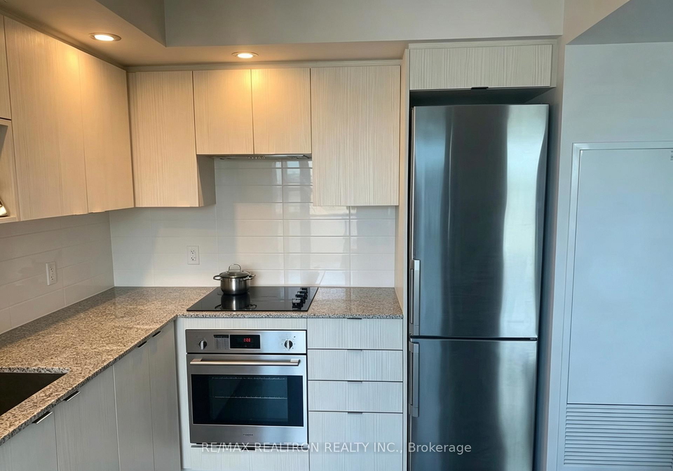 225-village-green-square-scarborough-ontario-e13016826