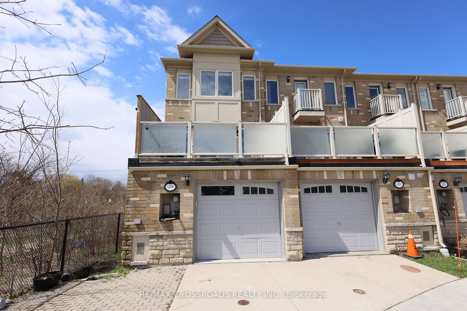 1309-danforth-road-scarborough-ontario-e13016934