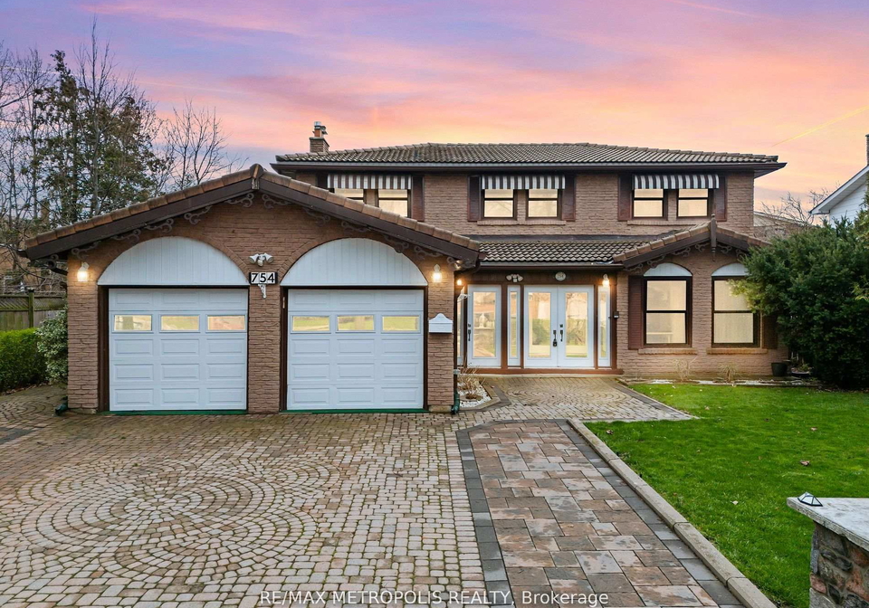 754-eyer-drive-pickering-ontario-e13017446