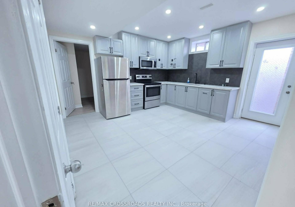 14-schoolbridge-street-ajax-ontario-e13017920