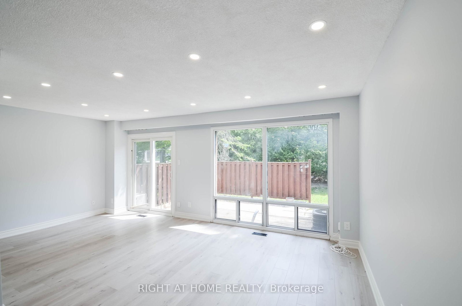 30-chichester-place-scarborough-ontario-e13018034