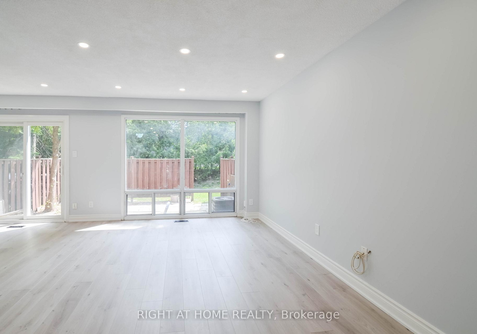 30-chichester-place-scarborough-ontario-e13018034