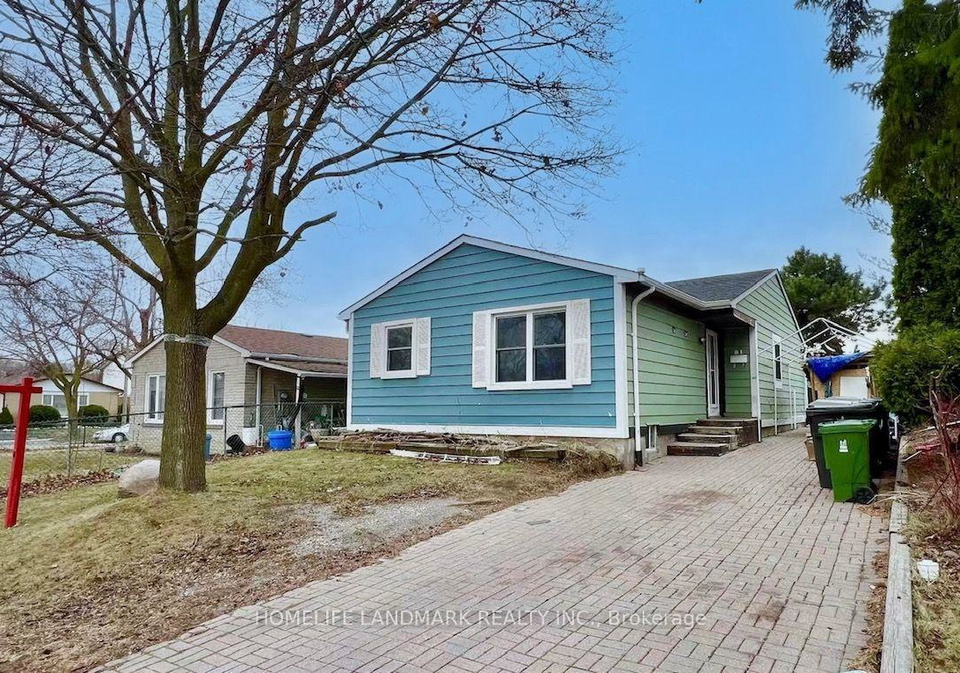 81-ed-square-scarborough-ontario-e13018038