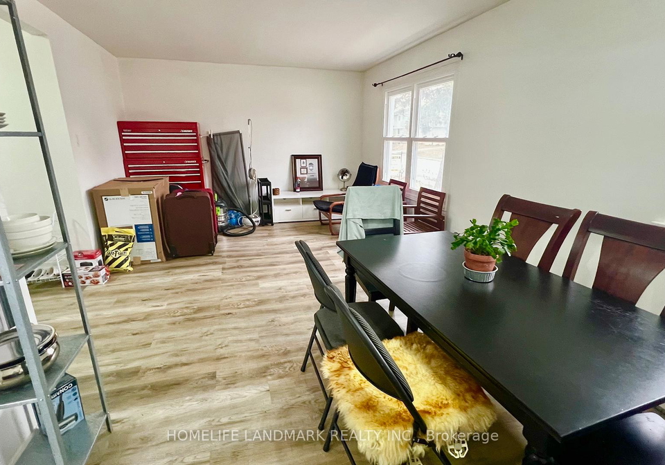 81-ed-square-scarborough-ontario-e13018038