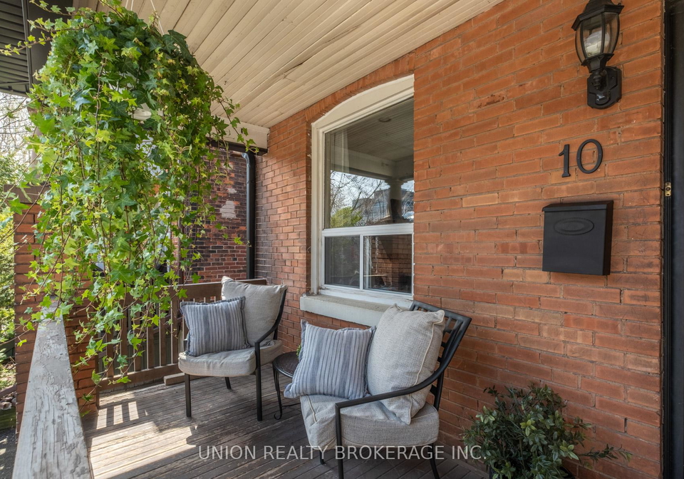 10-bertmount-avenue-toronto-ontario-e13018180