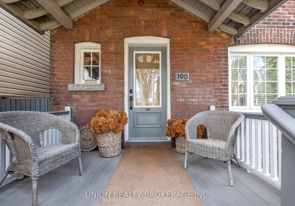 190-pape-avenue-toronto-ontario-e13018230