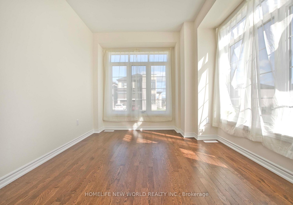 1864-irish-moss-square-pickering-ontario-e13018316