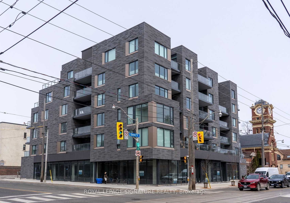 1888-queen-street-e-toronto-ontario-e13018850