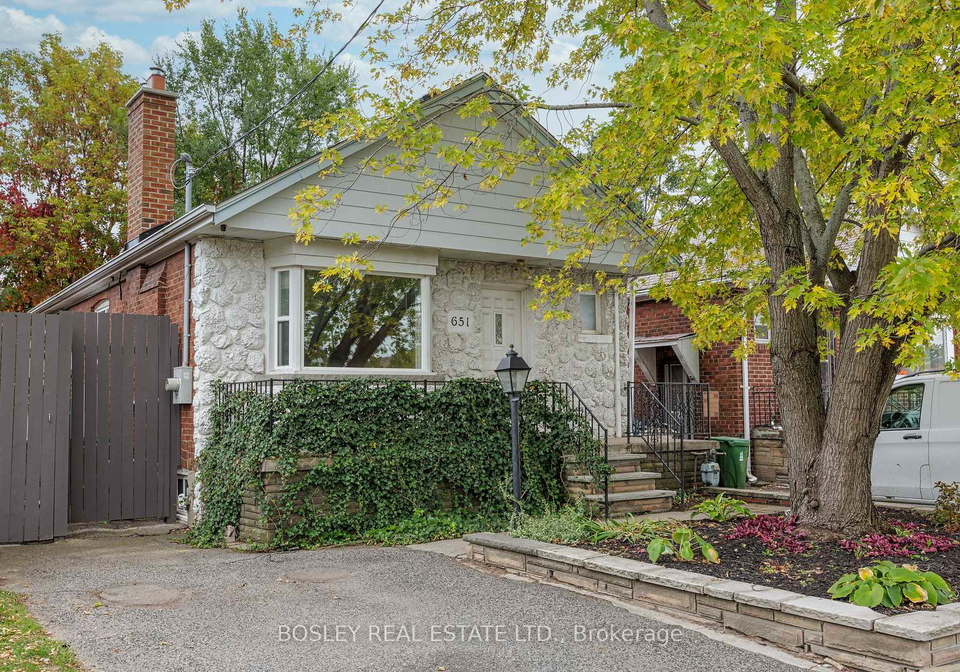 651-cosburn-avenue-east-york-ontario-e13018884