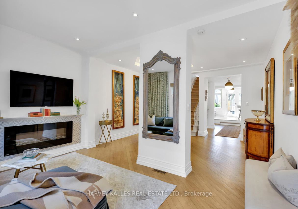 130-morse-street-toronto-ontario-e13019086