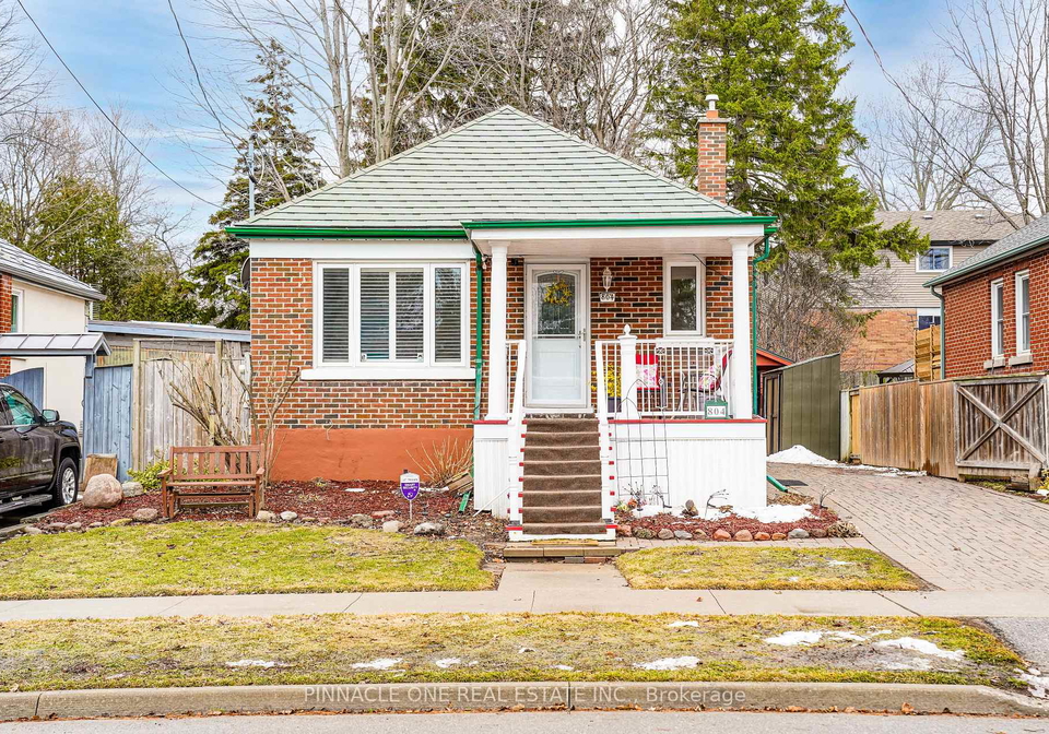 804-byron-street-s-whitby-ontario-e13019228