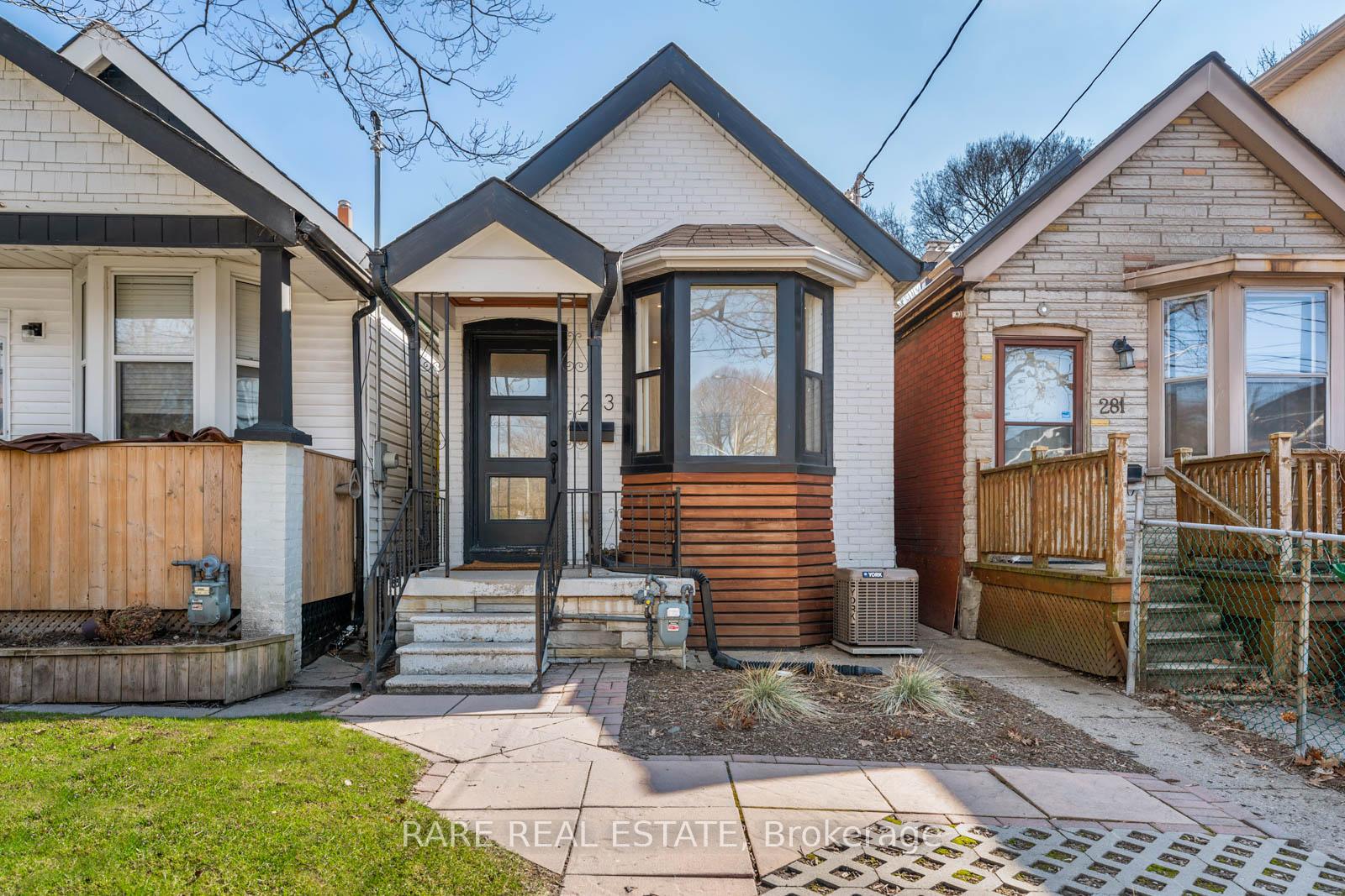 283-chisholm-avenue-east-york-ontario-e13019246
