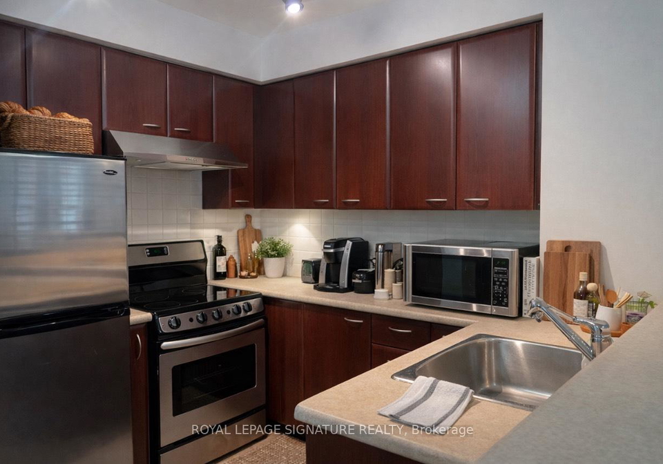 38-lee-centre-drive-scarborough-ontario-e13019272